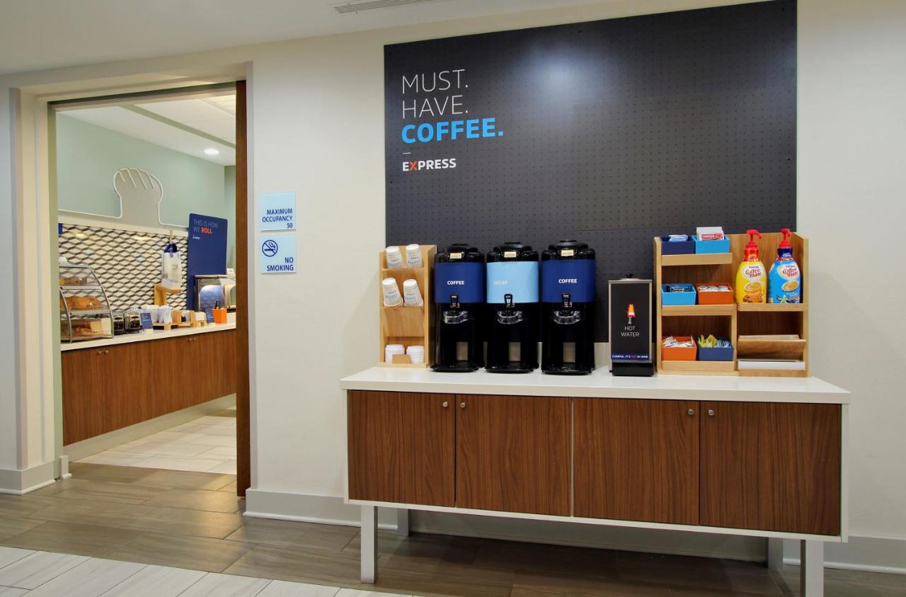 Holiday Inn Express Knoxville-Strawberry Plains By Ihg Exteriör bild