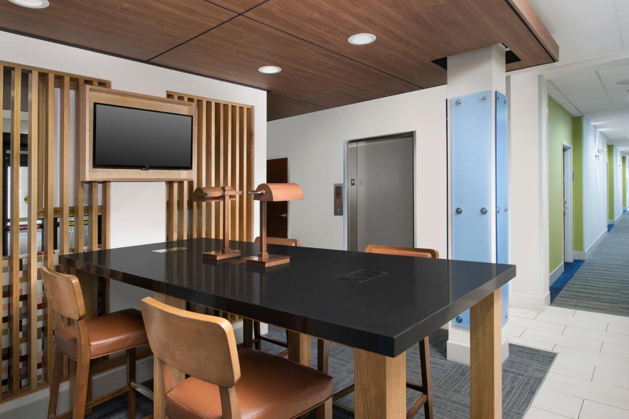 Holiday Inn Express Knoxville-Strawberry Plains By Ihg Exteriör bild